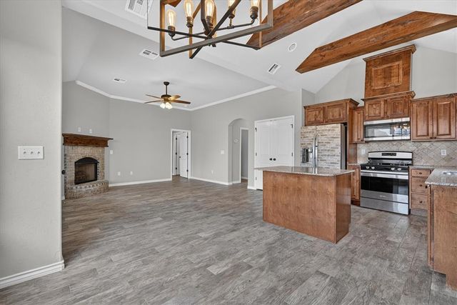 20550 Pioneer Drive, Harrah, OK 73045