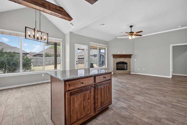 20550 Pioneer Drive, Harrah, OK 73045