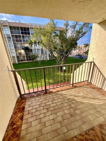 851 Three Islands Blvd 206, Hallandale Beach, FL 33009