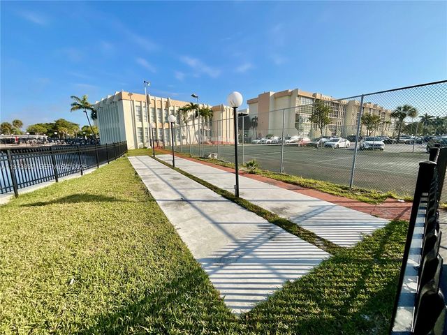 851 Three Islands Blvd 206, Hallandale Beach, FL 33009