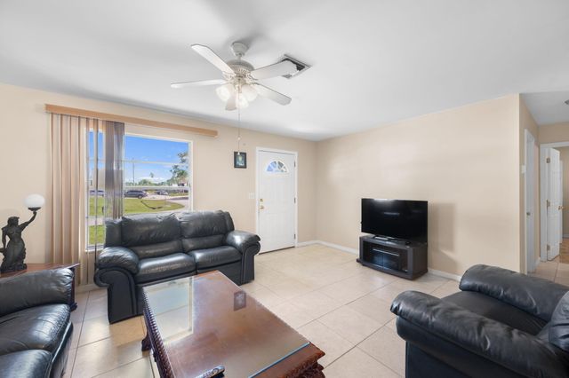 113 SW Starfish Avenue, Port St. Lucie, Port St Lucie, FL 34984