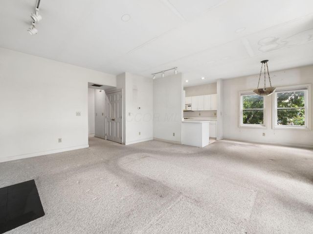719 Sycamore Place, Columbus, OH 43206