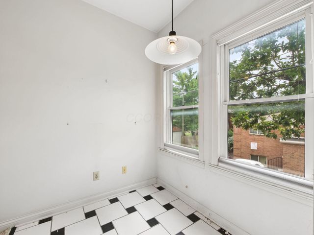 719 Sycamore Place, Columbus, OH 43206