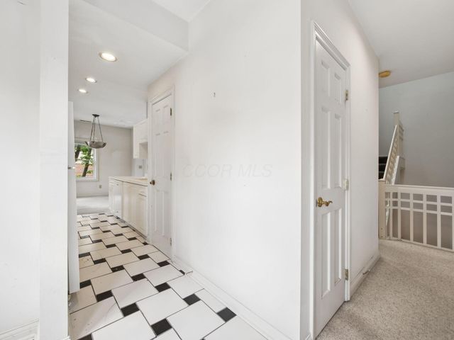 719 Sycamore Place, Columbus, OH 43206