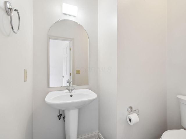 719 Sycamore Place, Columbus, OH 43206