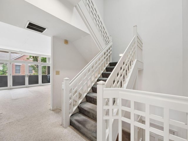 719 Sycamore Place, Columbus, OH 43206