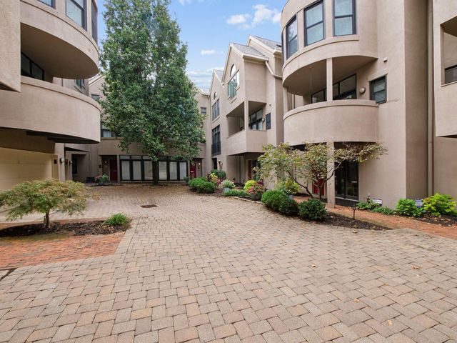 719 Sycamore Place, Columbus, OH 43206