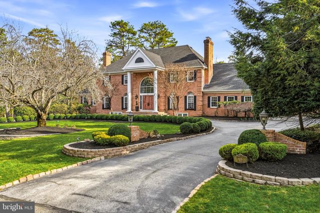 2 TEABERRY DR, Medford, NJ 08055