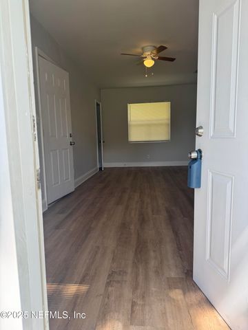 3413 EVE Drive E, Jacksonville, FL 32246