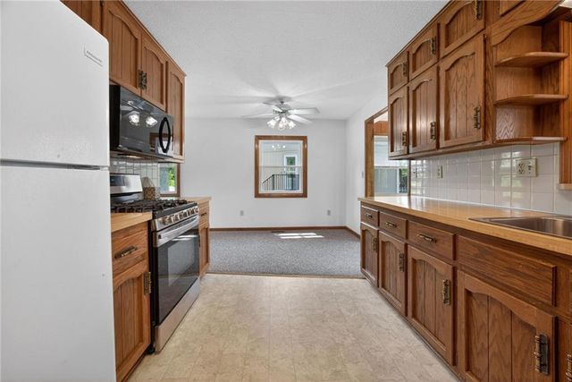 29320 W 153rd Terrace, Gardner, KS 66030