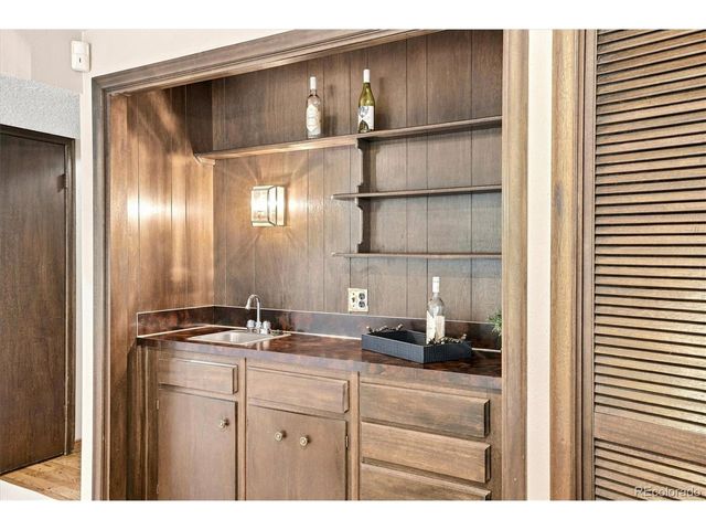 2550 Pierson St, Lakewood, CO 80215