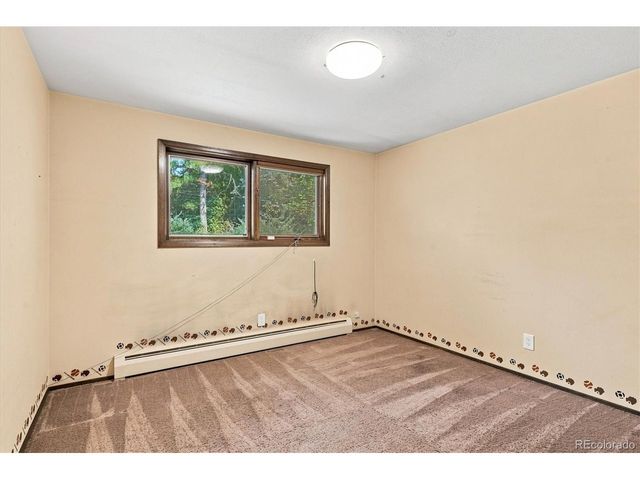 2550 Pierson St, Lakewood, CO 80215