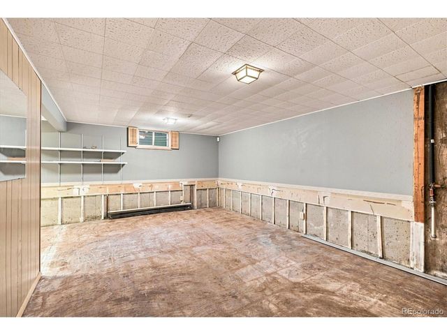 2550 Pierson St, Lakewood, CO 80215