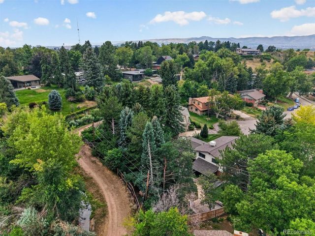 2550 Pierson St, Lakewood, CO 80215