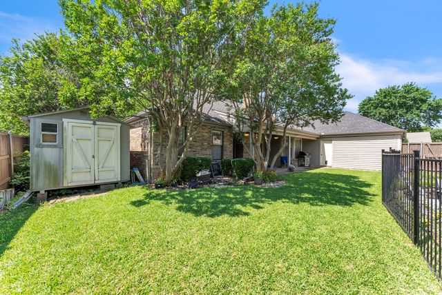 227 Meadowlark Lane, Duncanville, TX 75137