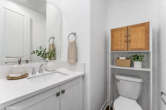 27568 Heron Pl, Valencia, CA 91381