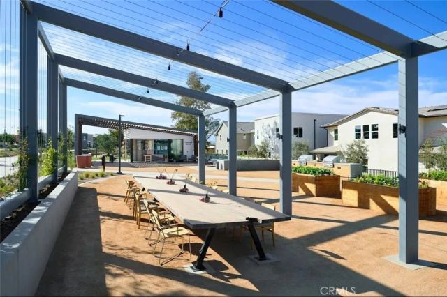 27568 Heron Pl, Valencia, CA 91381