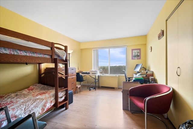 7141 N KEDZIE Avenue 601, Chicago, IL 60645