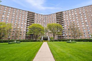 7141 N KEDZIE Avenue 601, Chicago, IL 60645