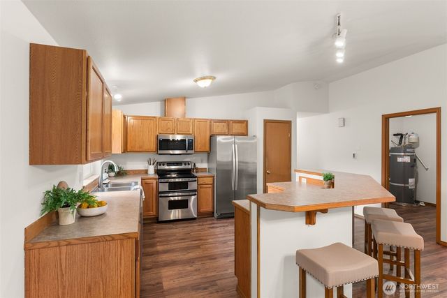 16724 Violet Prairie Road SE, Tenino, WA 98589