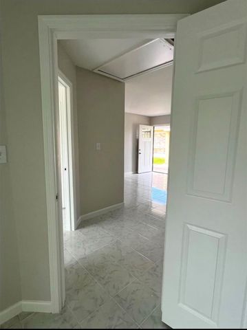 4305 Phlox Street Street 2A, Houston, TX 77051