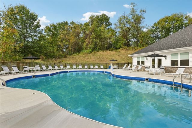 767 Olivia St, Collier Twp, PA 15205