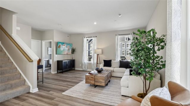 767 Olivia St, Collier Twp, PA 15205