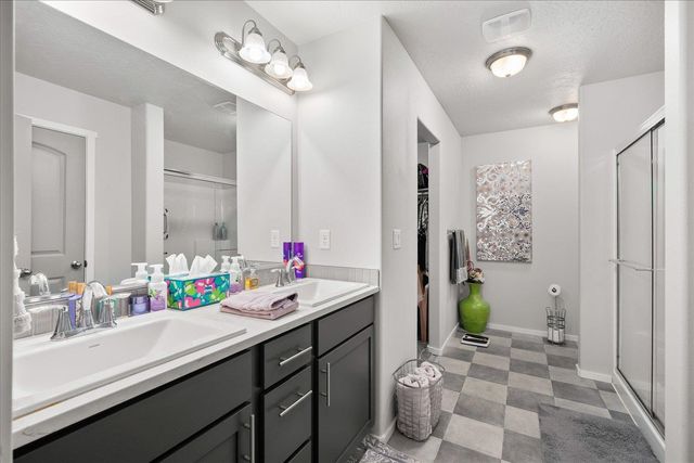 1710 N Arties Rd, Spokane Valley, WA 99016