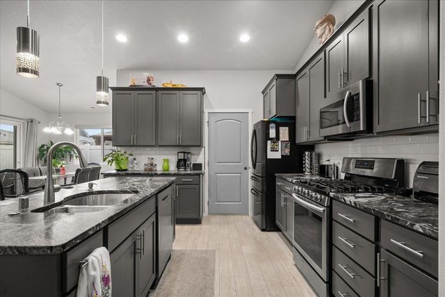 1710 N Arties Rd, Spokane Valley, WA 99016