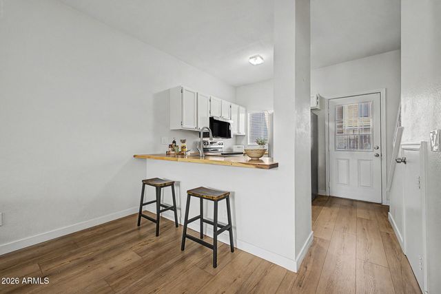 1601 N SABA Street 301, Chandler, AZ 85225