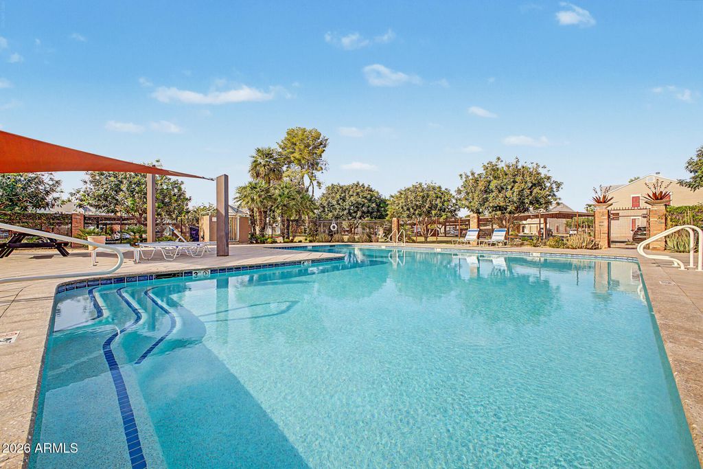 Image 27 of property listing at 1601 N SABA Street 301, Chandler, AZ 85225