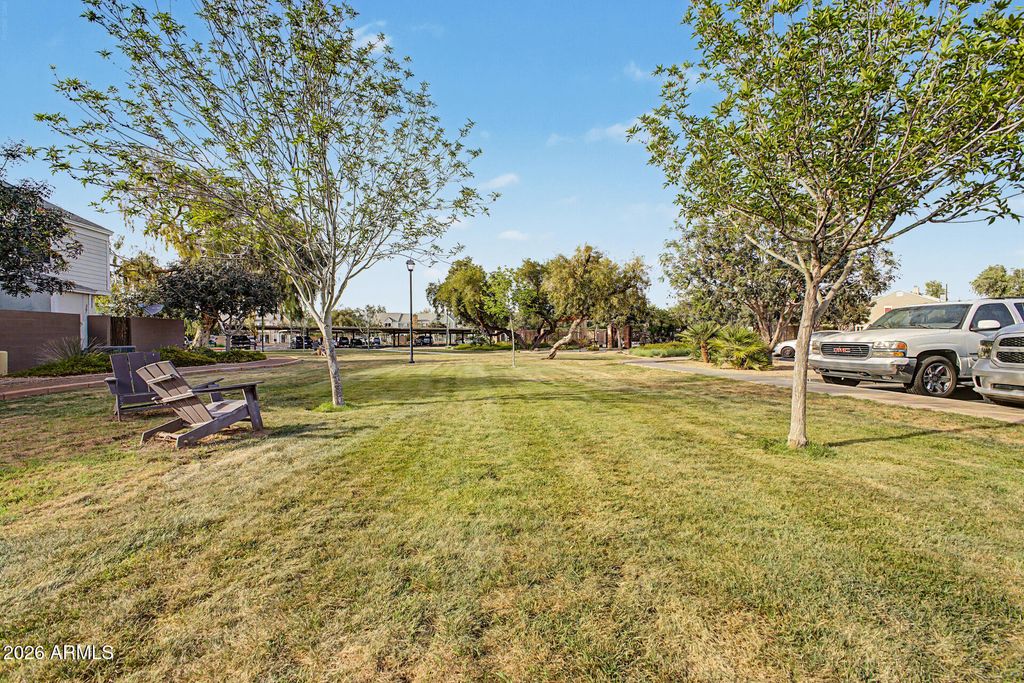 Image 34 of property listing at 1601 N SABA Street 301, Chandler, AZ 85225