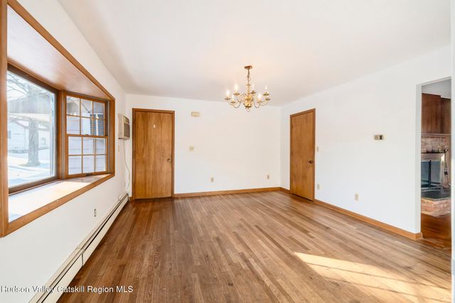 609 New Paltz Road, Highland, NY 12528
