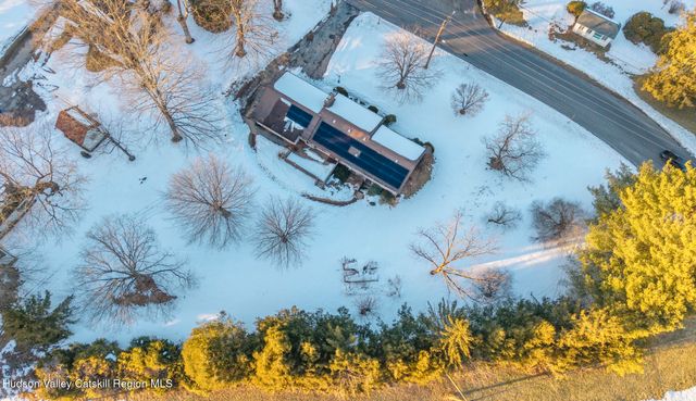 609 New Paltz Road, Highland, NY 12528