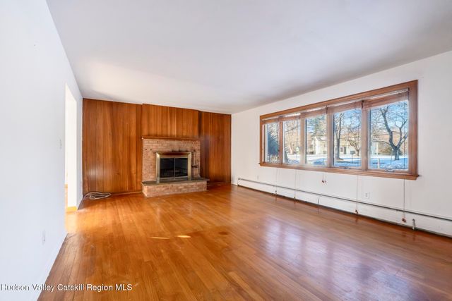 609 New Paltz Road, Highland, NY 12528