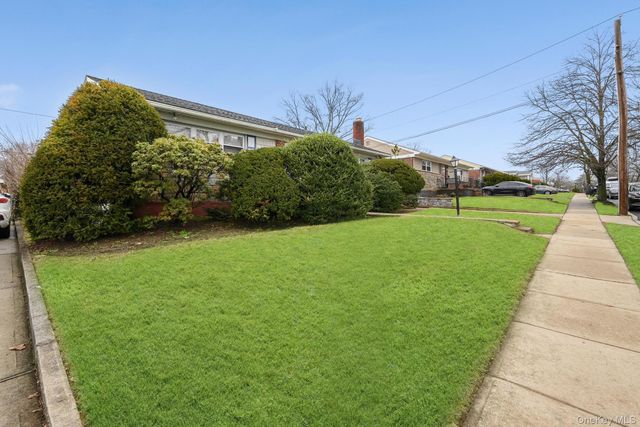 2225 Leighton Road, Elmont, NY 11003