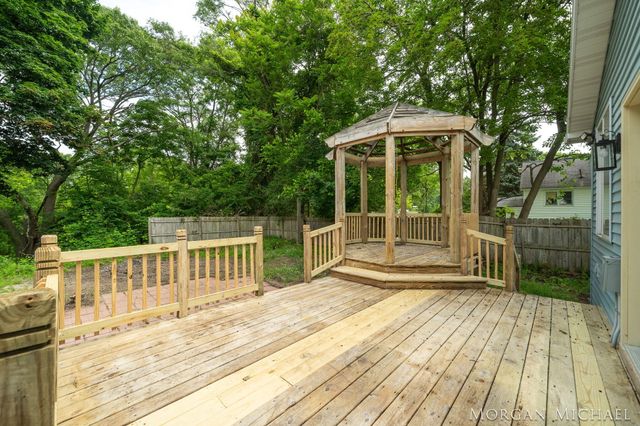 700 Oak Avenue, Muskegon City, MI 49442