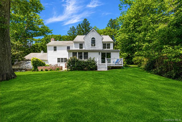 2068 Lansing Place, Muttontown, NY 11791
