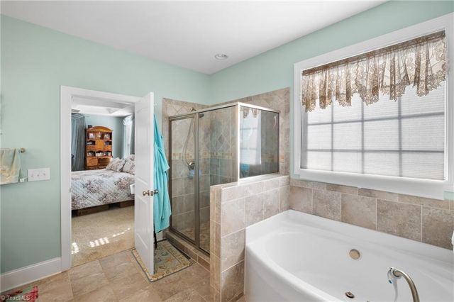 6908 River Gate Court, Oak Ridge, NC 27310