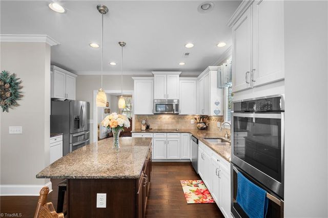 6908 River Gate Court, Oak Ridge, NC 27310