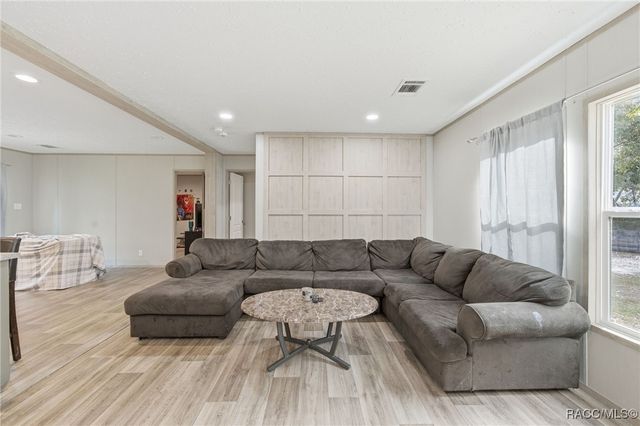 6761 W Jessica Court, Homosassa, FL 34446