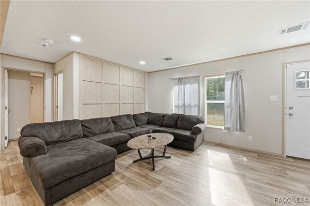 6761 W Jessica Court, Homosassa, FL 34446