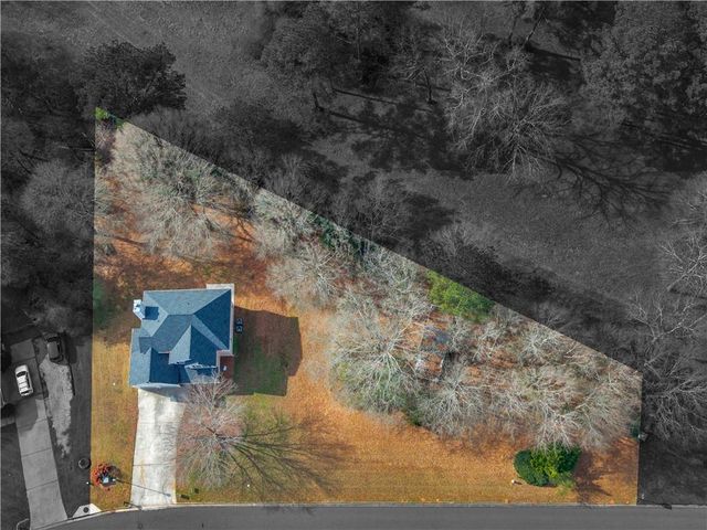 965 Navaho Trail, Monroe, GA 30655