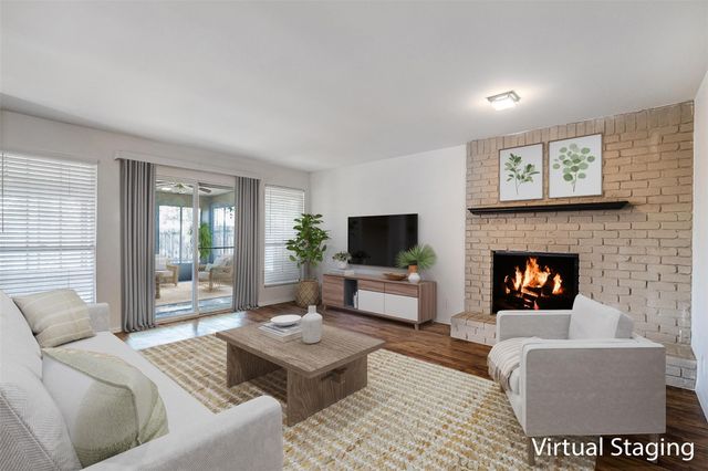 2106 Lamplight Village CIR A, Austin, TX 78727