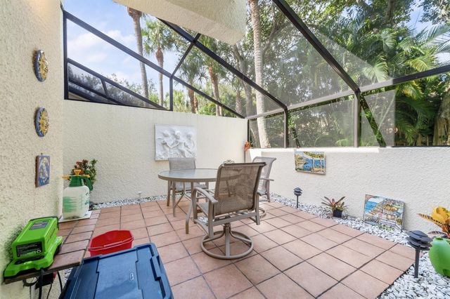 215 Oak Harbour Drive, Juno Beach, FL 33408