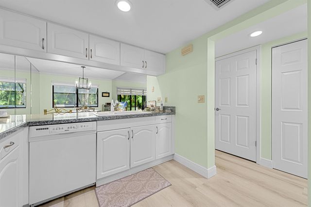 215 Oak Harbour Drive, Juno Beach, FL 33408