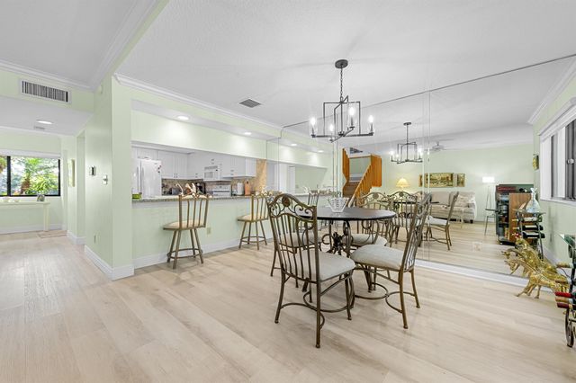 215 Oak Harbour Drive, Juno Beach, FL 33408