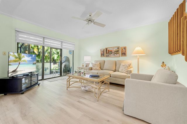 215 Oak Harbour Drive, Juno Beach, FL 33408