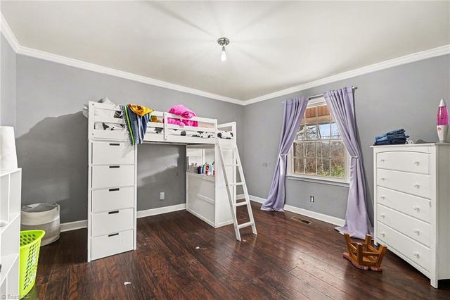 436 White Road, King, NC 27021