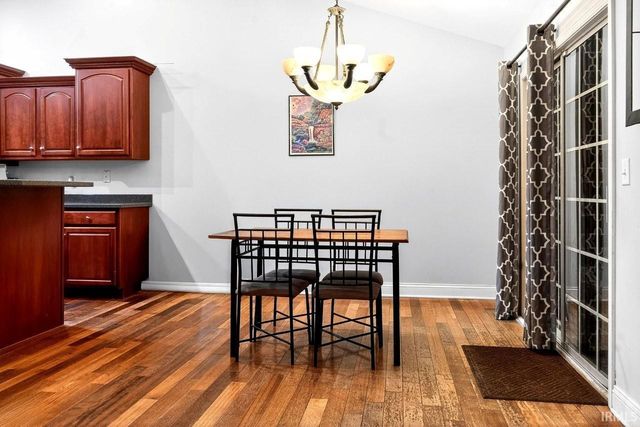 2221 Bremmerton Drive, Evansville, IN 47711